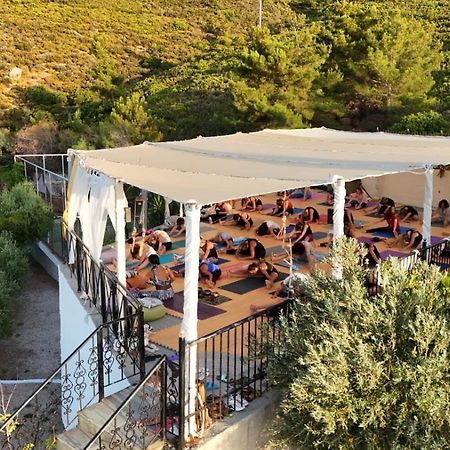 Karras Star Hotel Evdilos  Esterno foto