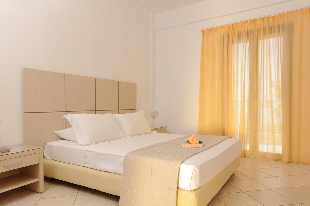 Karras Star Hotel Evdilos  Esterno foto