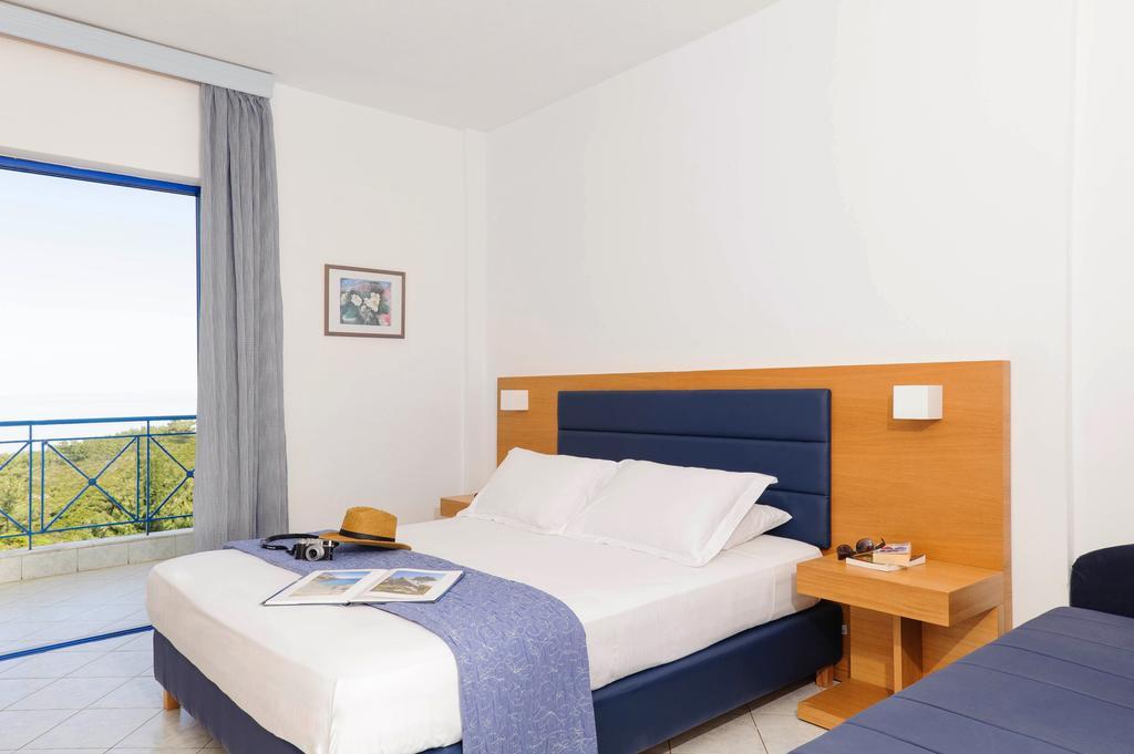 Karras Star Hotel Evdilos  Esterno foto
